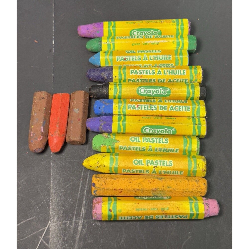 Vintage Crayola Oil Pastels Lot Of 12 Multilingual “PASTELS DE ACEITE”